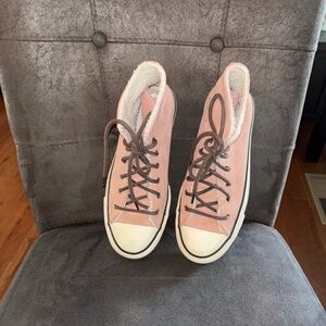 Women’s Converse Sherpa Chuck Taylor All Star Platform Sneakers Size 8